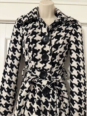 Charlotte Russe Black and White Houndstooth Coat